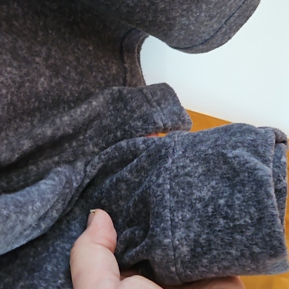 Climate Right Fuzzy Brushed Fleece Long-sleeved Shirt Layer - Picture 5 of 9